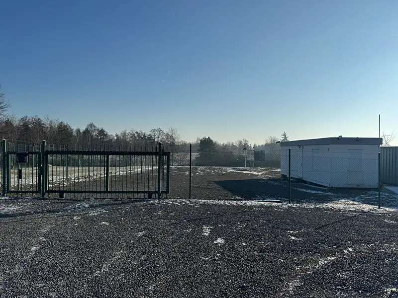 Pronájem obchodního prostoru 2100 m², Dobříš – náhled fotky 1