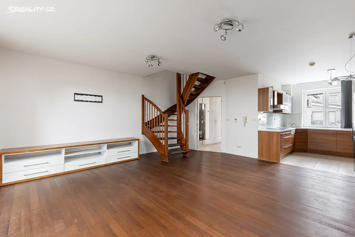 Pronájem rodinného domu 120 m², pozemek 200 m² – pohled 4