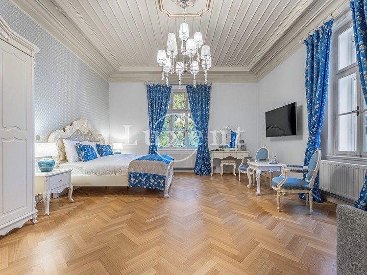 Будинок на продаж, 1 585 м² (10 з 36)