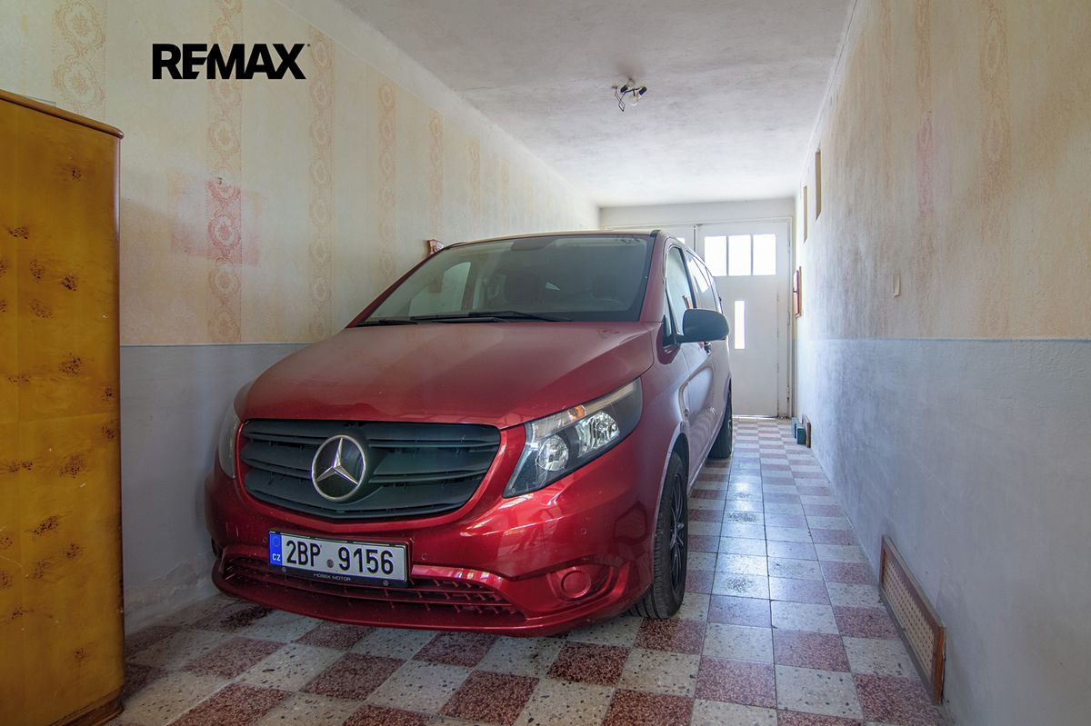 Prodej rodinného domu 180 m², pozemek 230 m² – fotografie 3