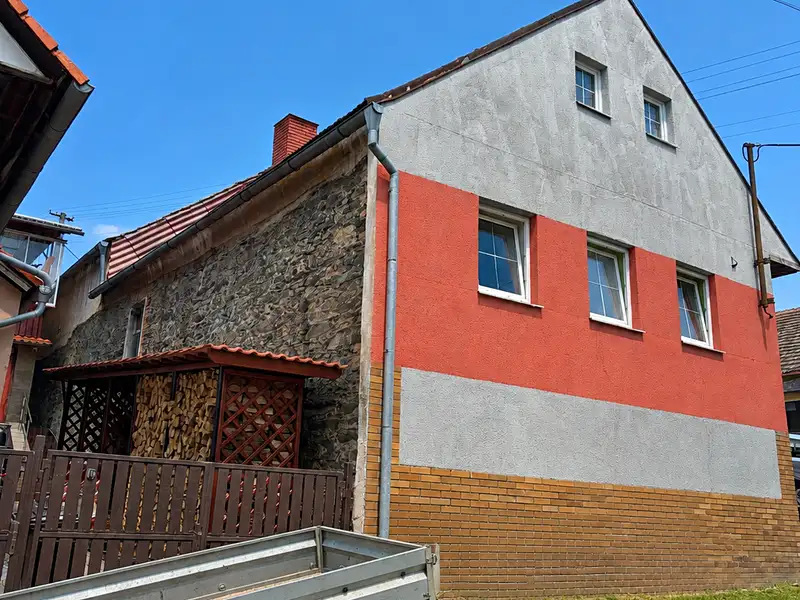 Prodej rodinného domu 190 m², pozemek 406 m², Srby – náhled fotky 1