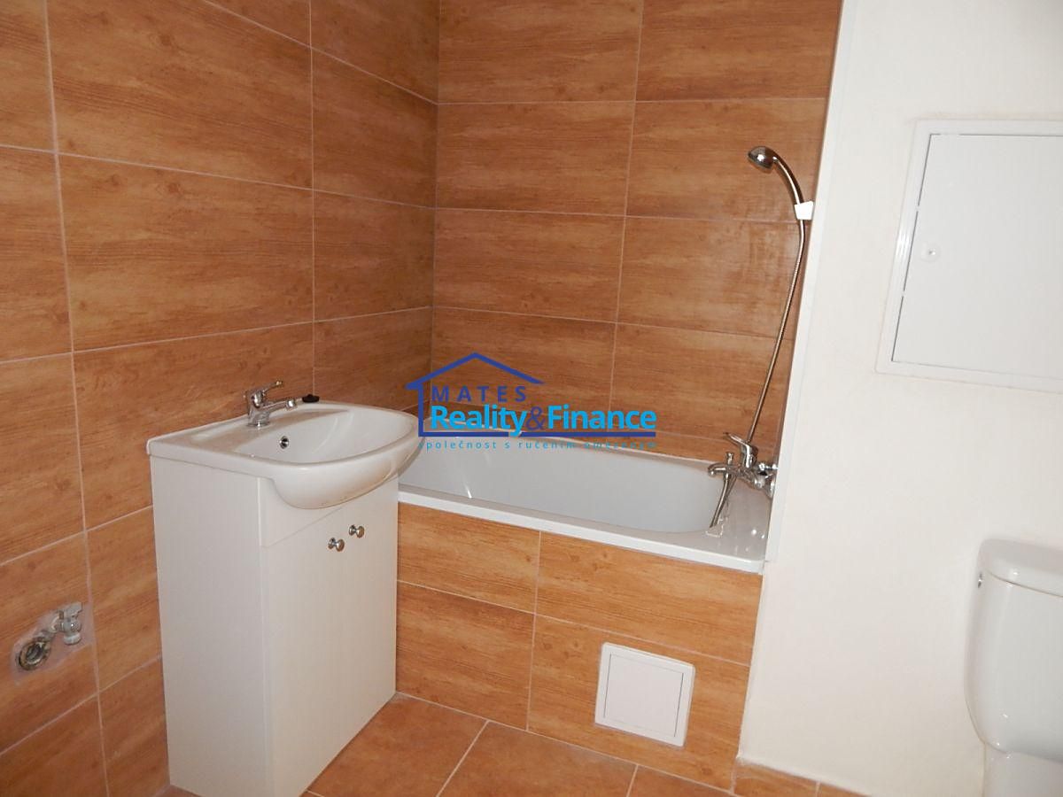 Pronájem bytu 1+1 34 m² – fotografie 3