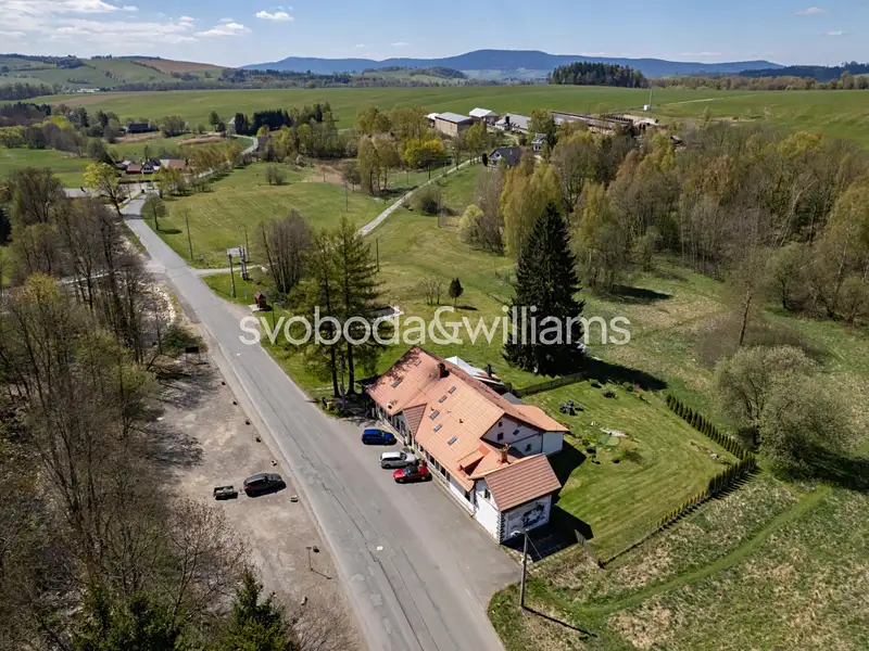Prodej rodinného domu 792 m², pozemek 4658 m², Dolní Morava – náhled fotky 2