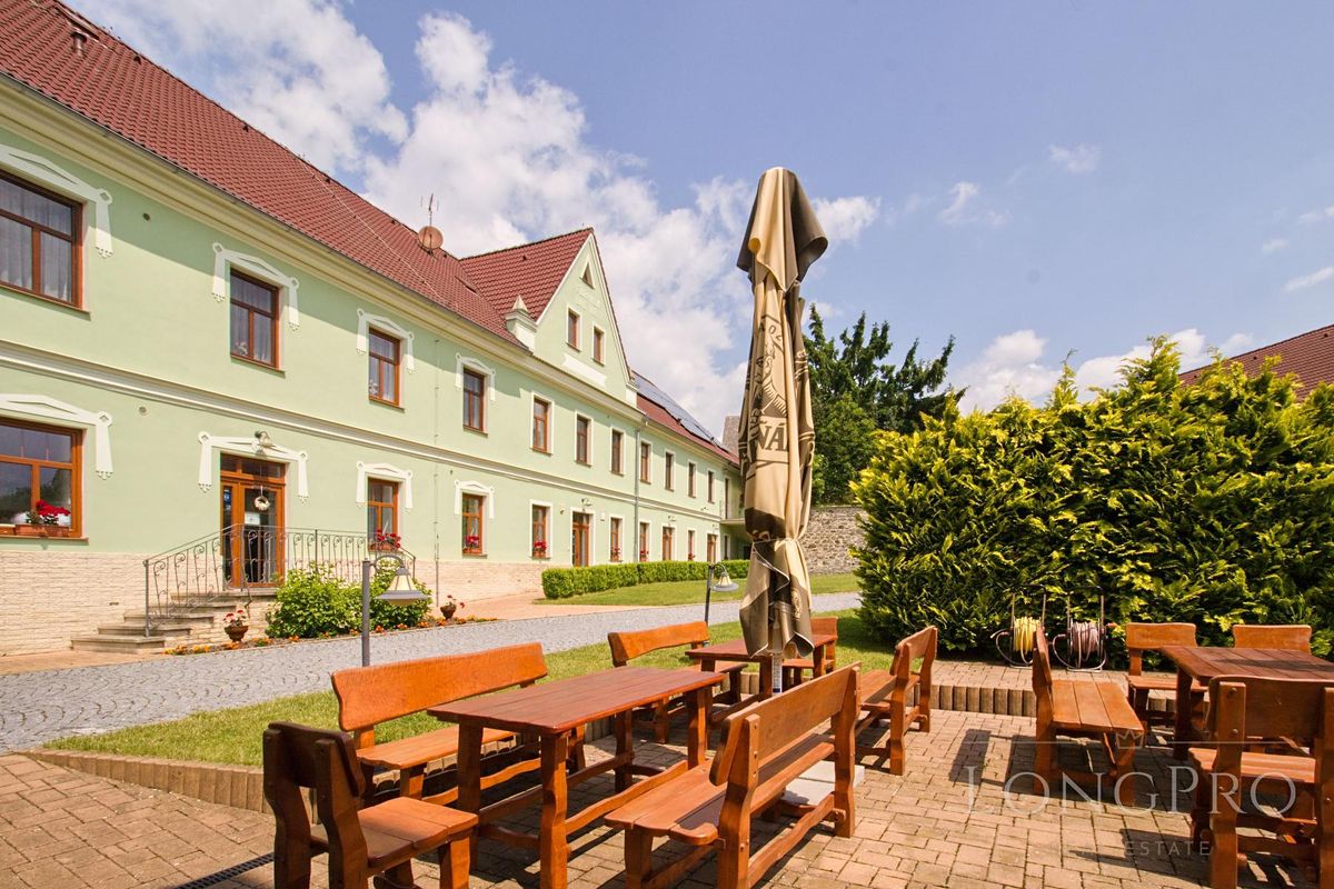Prodej činžovního domu 995 m² – fotografie 3