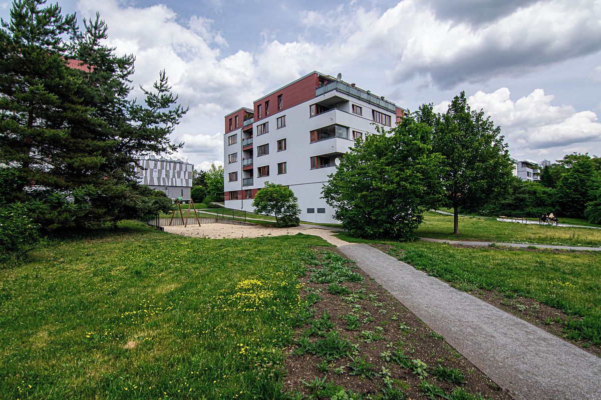 Pronájem bytu 2+kk 66 m²