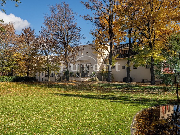 Будинок на продаж, 1 585 м² (29 з 36)