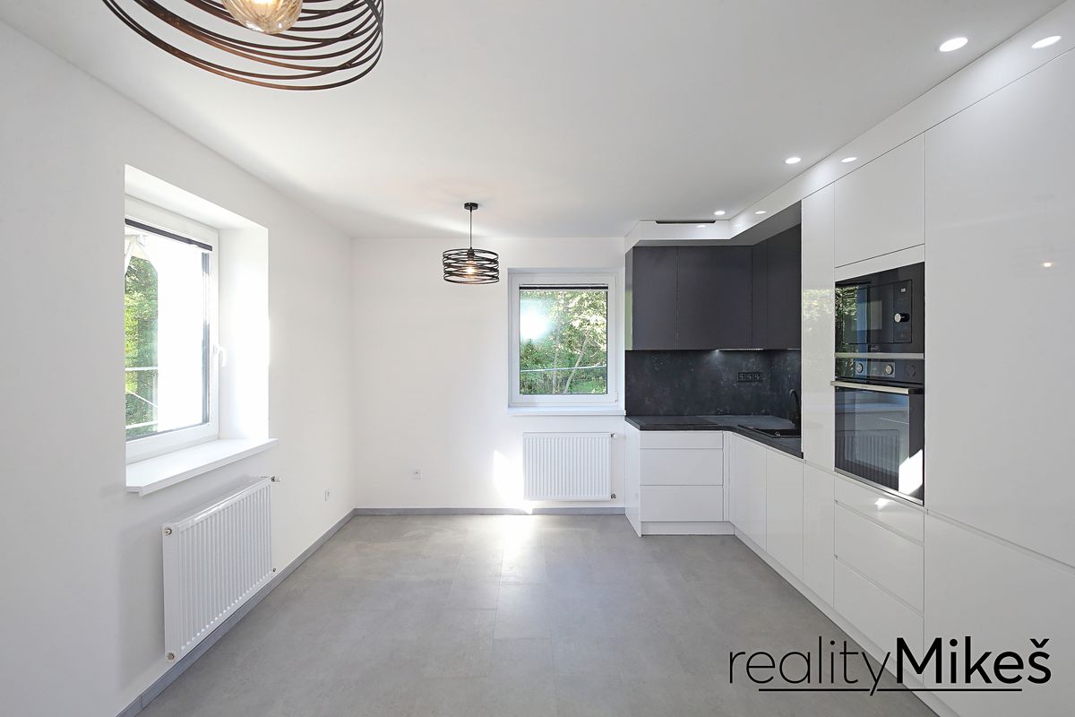 Pronájem bytu 3+kk 62 m² – fotografie 2