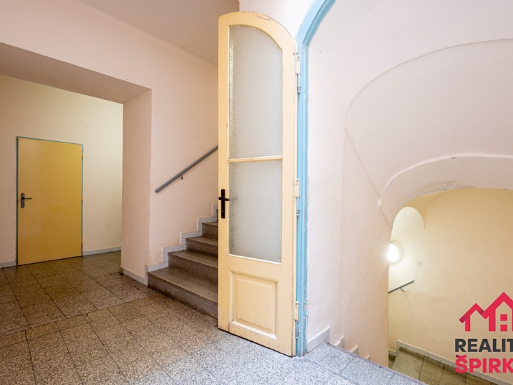 Комерційне приміщення на продаж, 422 м² (17 з 27)