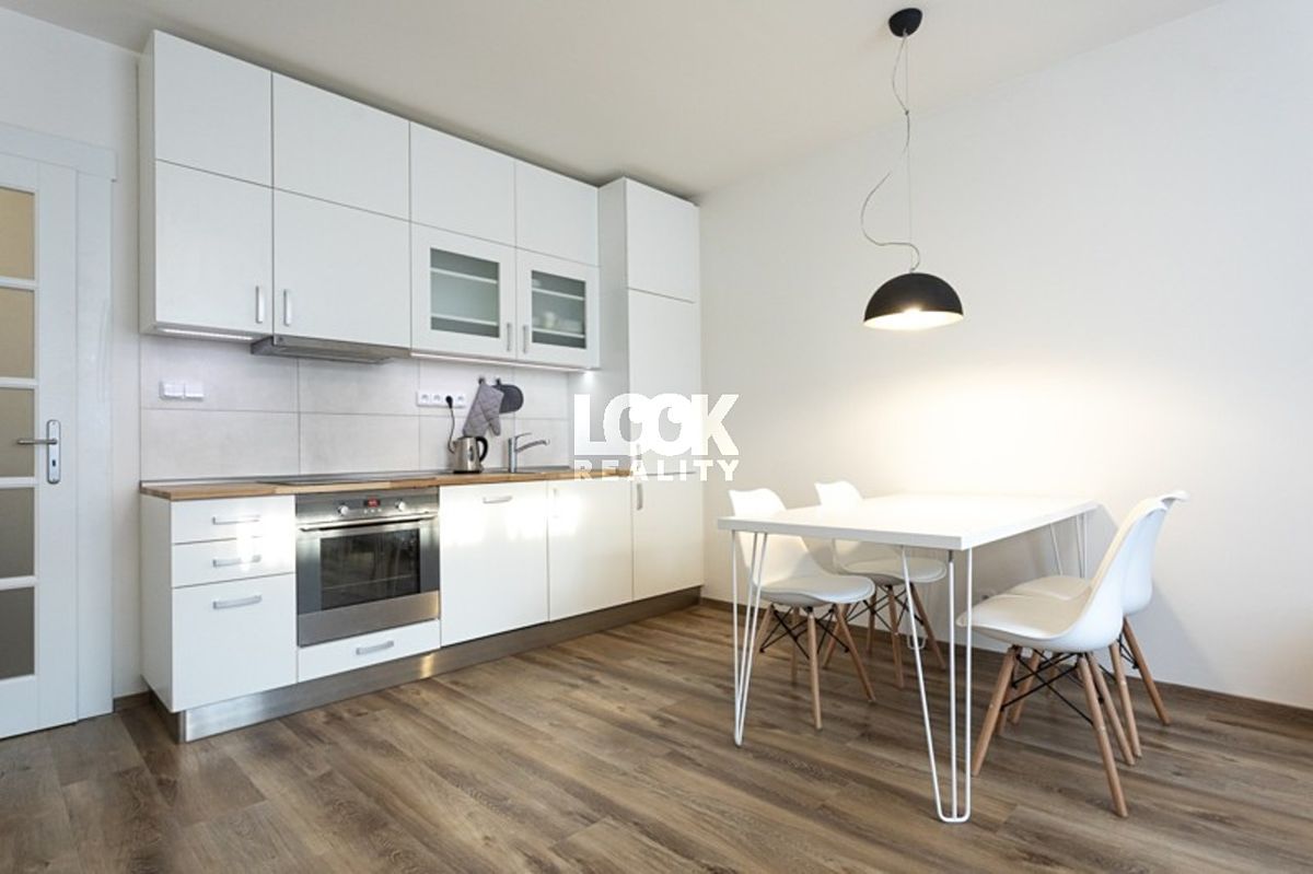 Pronájem bytu 2+kk 48 m²