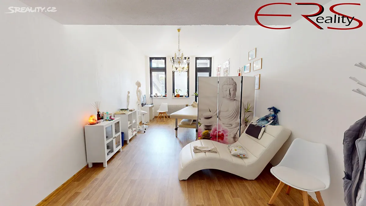 Pronájem obchodního prostoru 24 m² – pohled 2
