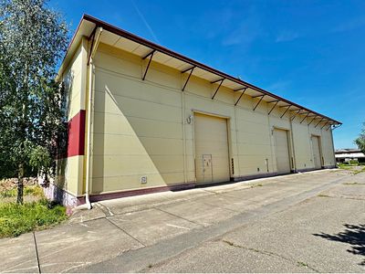 Prodej skladového prostoru 983 m²
