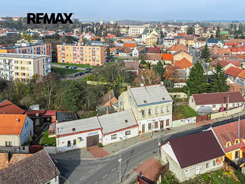 Prodej rodinného domu 382 m², pozemek 521 m², Chlumec nad Cidlinou – náhled fotky 3