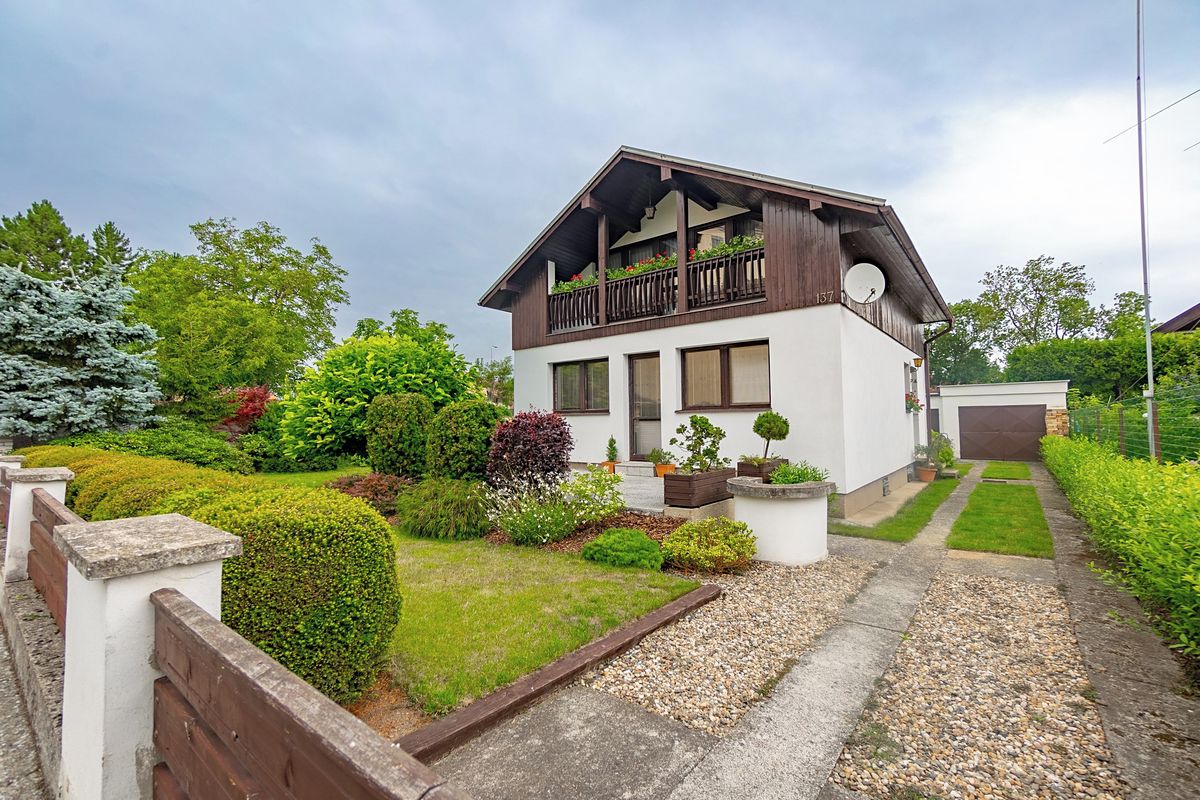 Prodej rodinného domu 151 m², pozemek 595 m² – fotografie 3