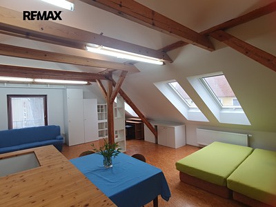 Pronájem bytu 1+kk 75 m²