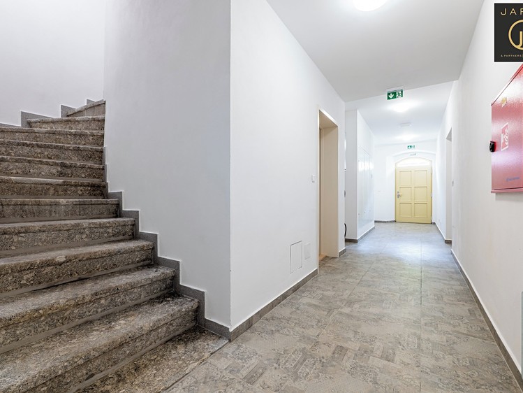 Квартира 2+kk на продаж, 67 м² (15 з 20)
