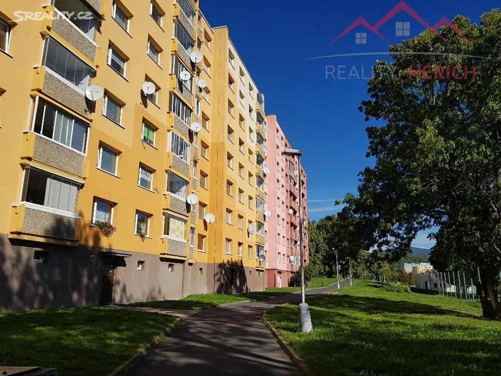 Pronájem bytu 1+1 36 m², Jirkov