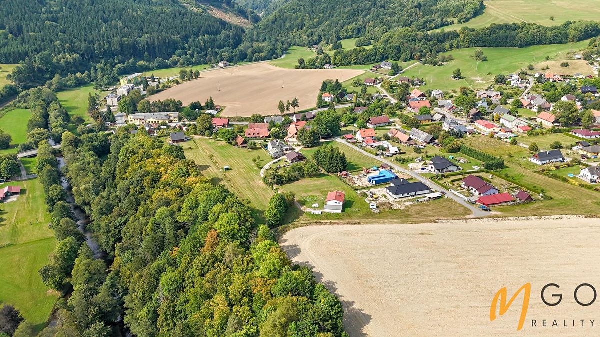Prodej stavebního pozemku 3451 m² – fotografie 3