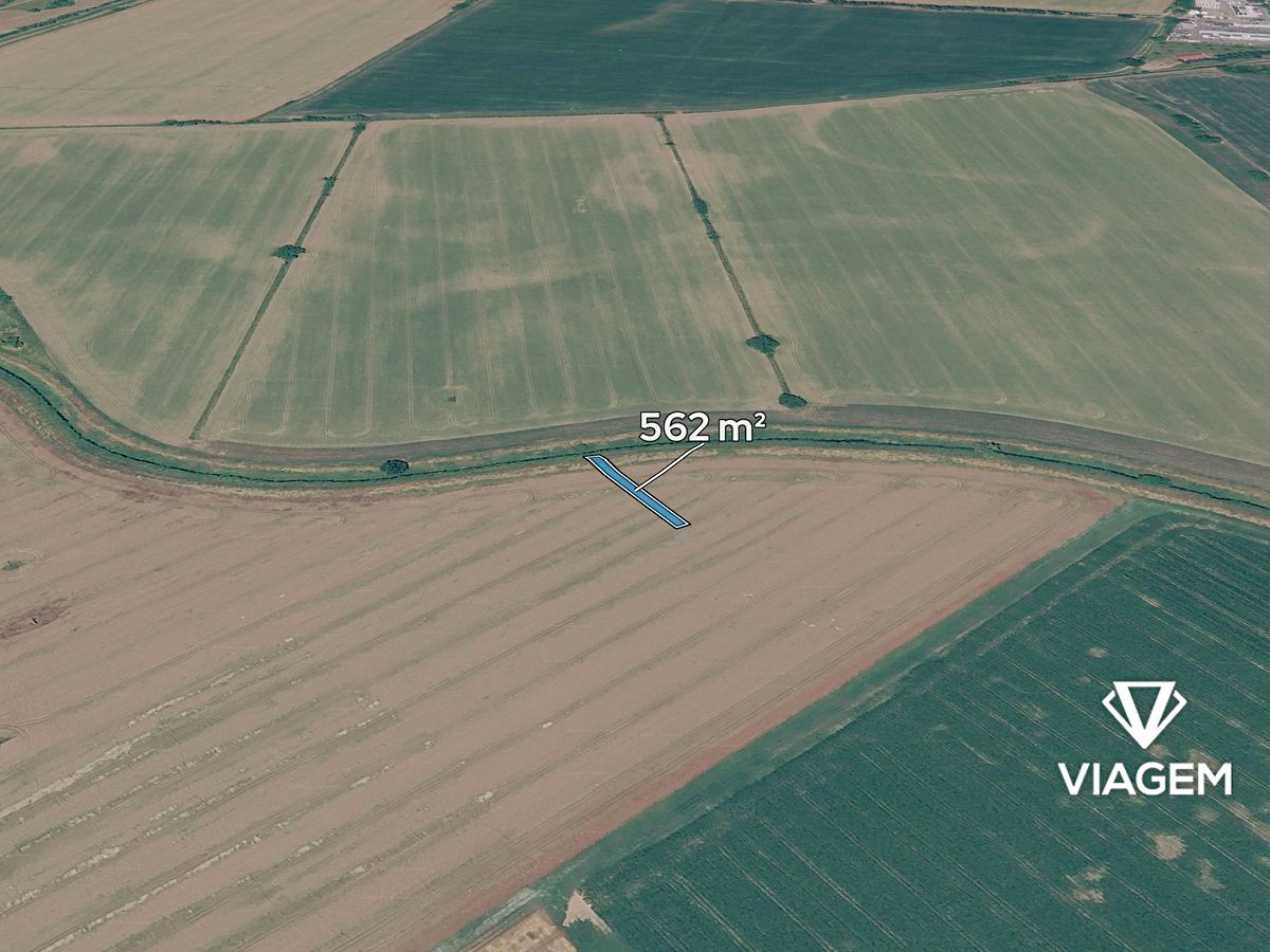 Prodej pole 562 m²