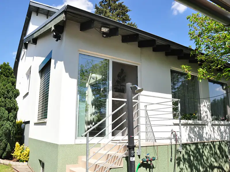 Prodej rodinného domu 182 m², pozemek 400 m², Hradištko – náhled fotky 1