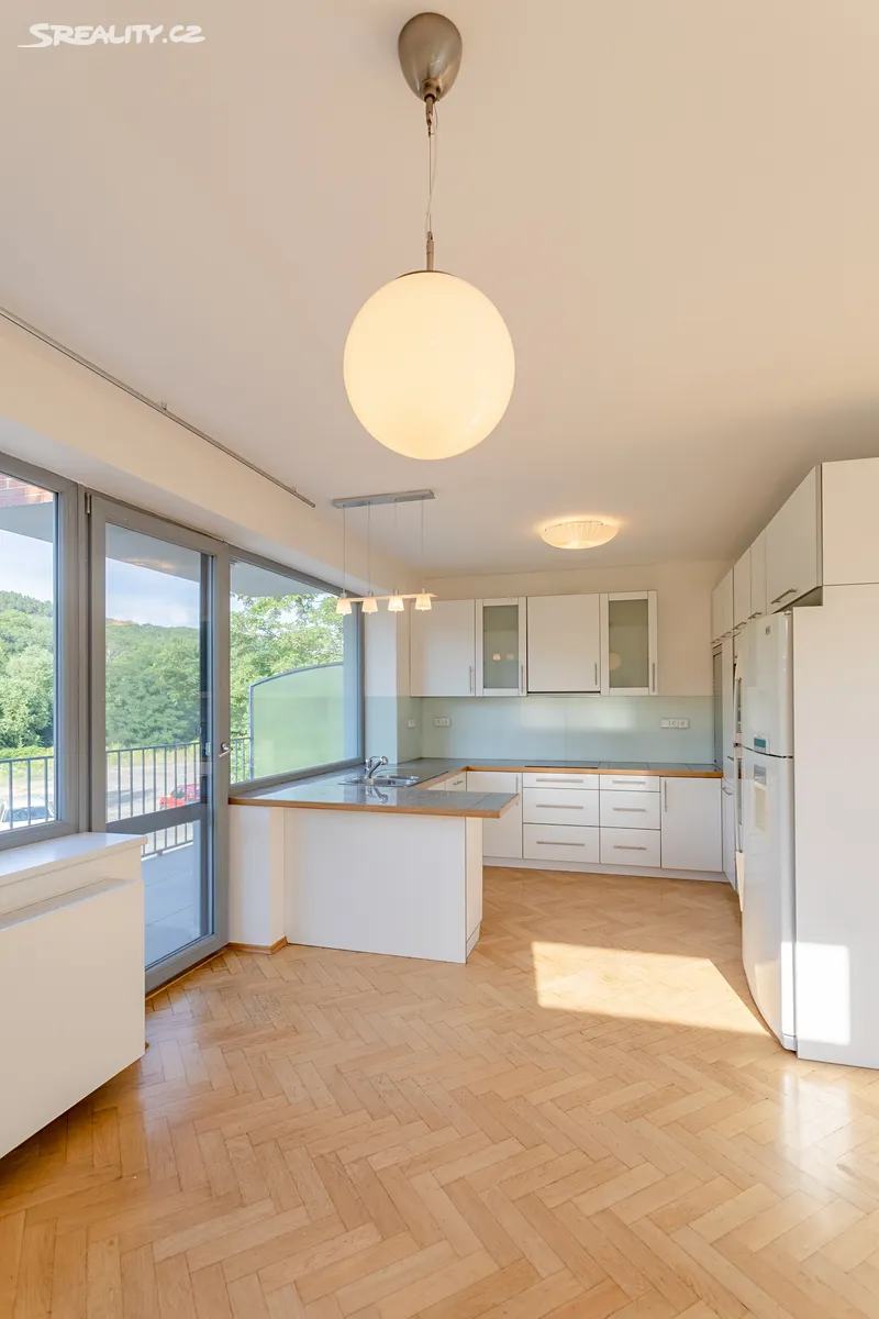Pronájem vily 230 m², pozemek 485 m², Praha
