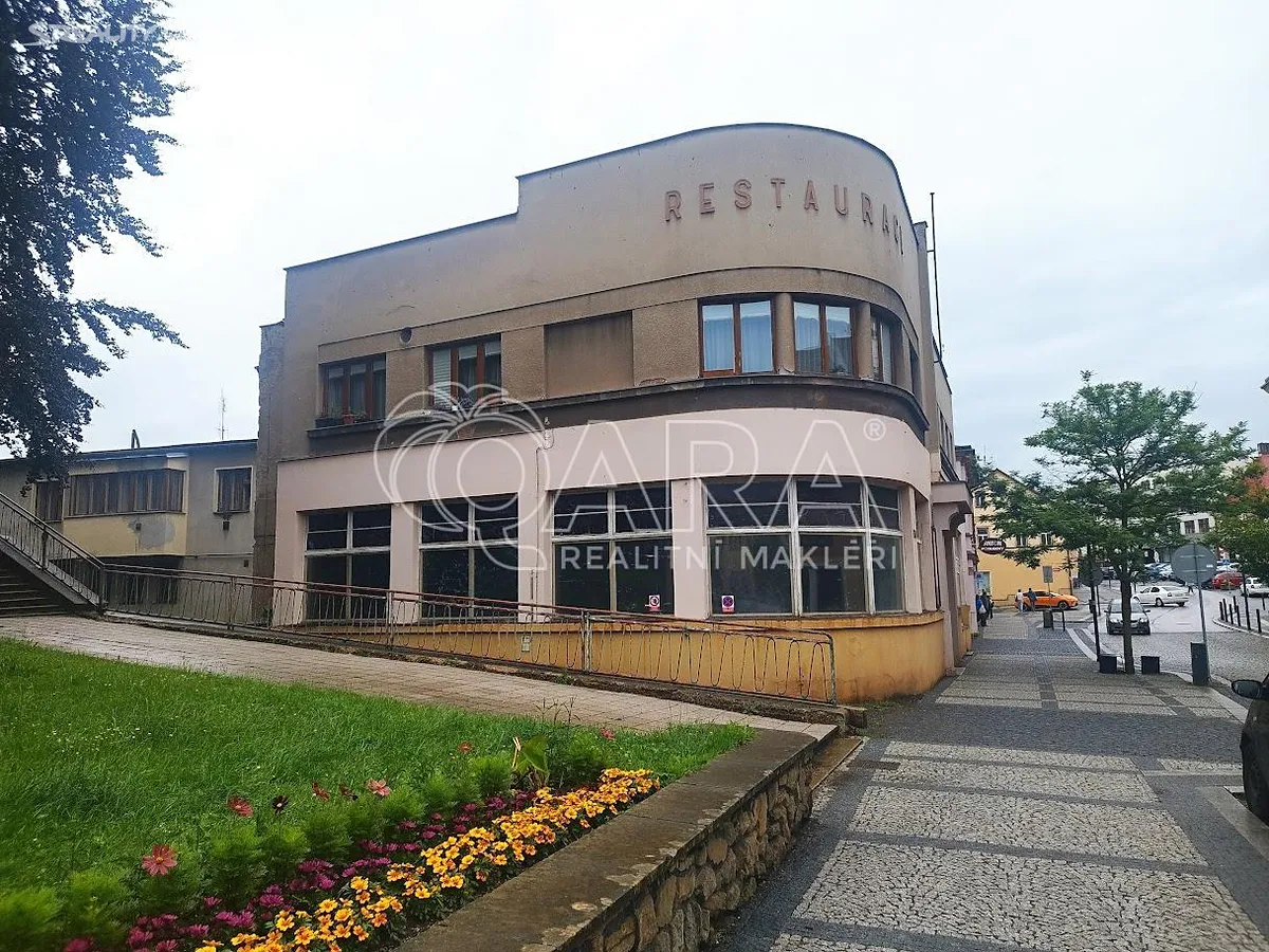 Prodej komerční nemovitosti 675 m², Nová Paka