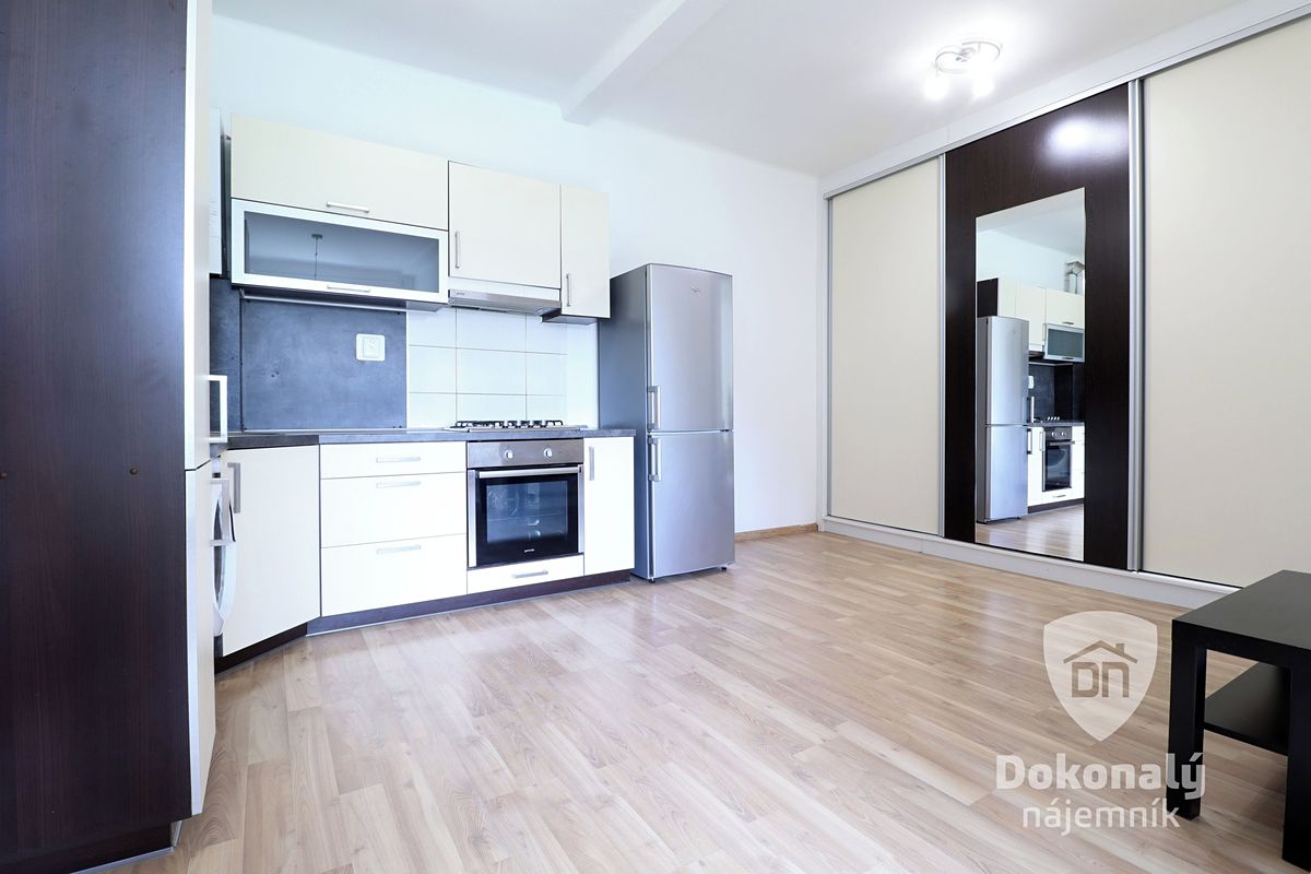 Pronájem bytu 2+kk 40 m²
