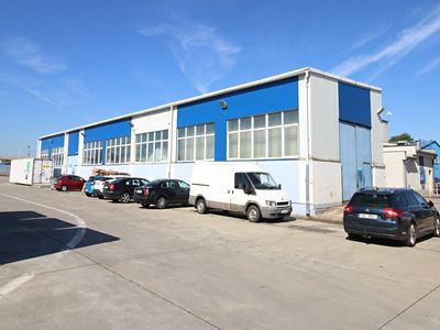 Pronájem skladového prostoru 1336 m²