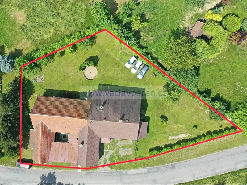 Prodej rodinného domu 378 m², pozemek 1656 m², Litomyšl – náhled fotky 2