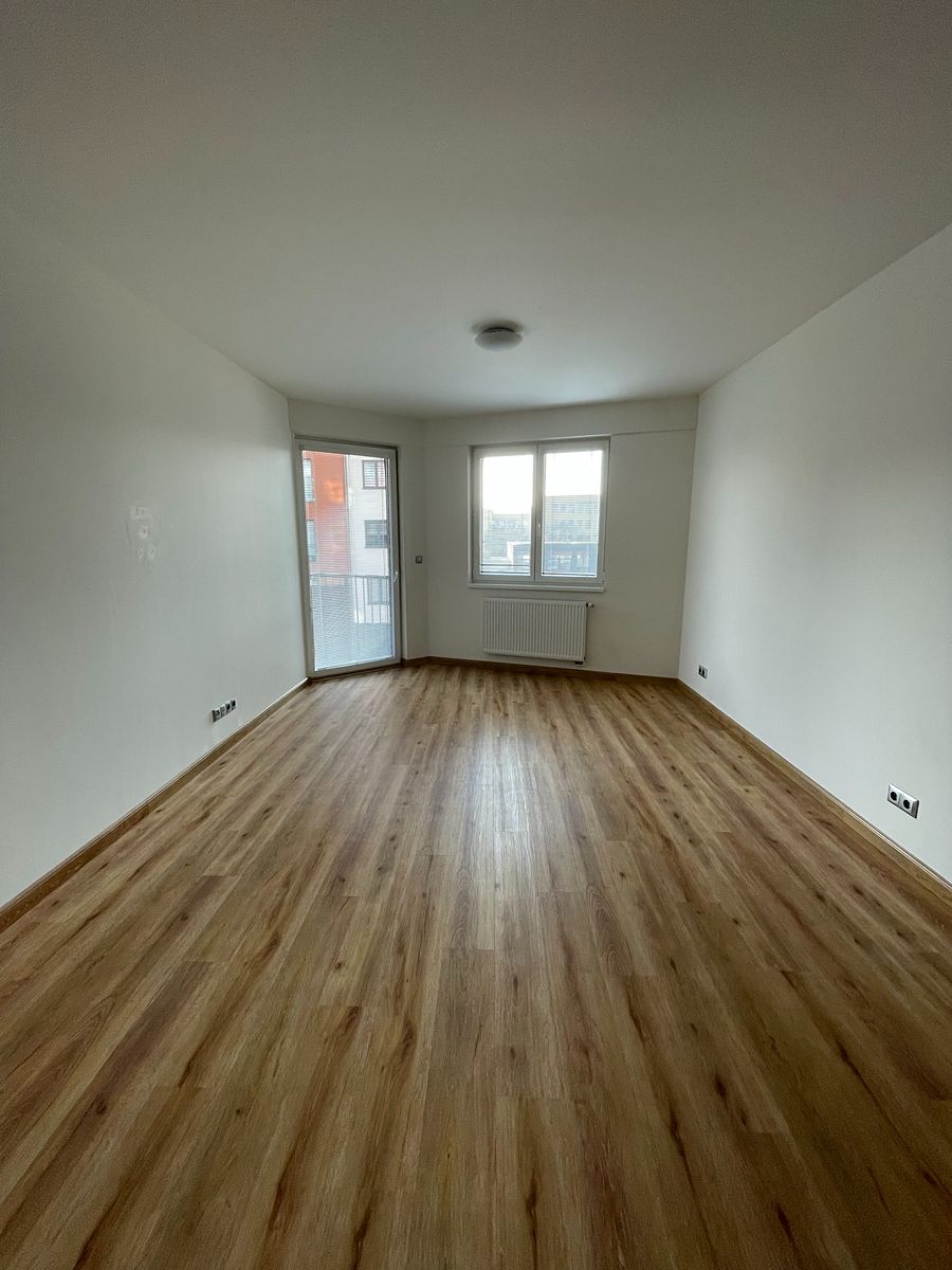 Pronájem bytu 2+kk 53 m² – fotografie 4