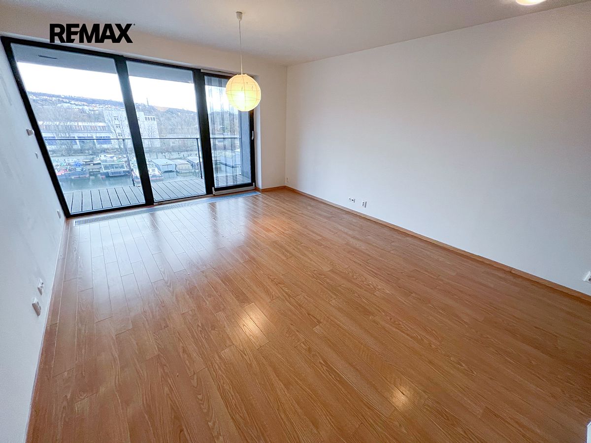 Pronájem bytu 2+kk 81 m²