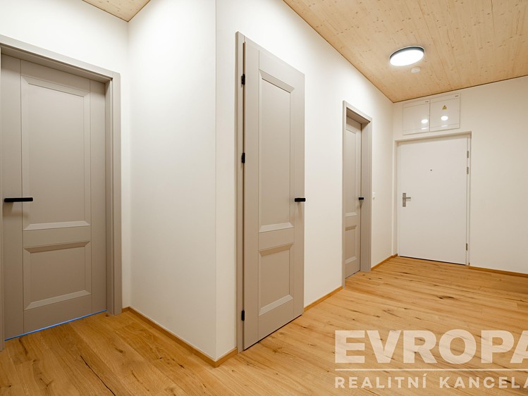Prodej bytu 4+kk, 86 m² (12 z 25)