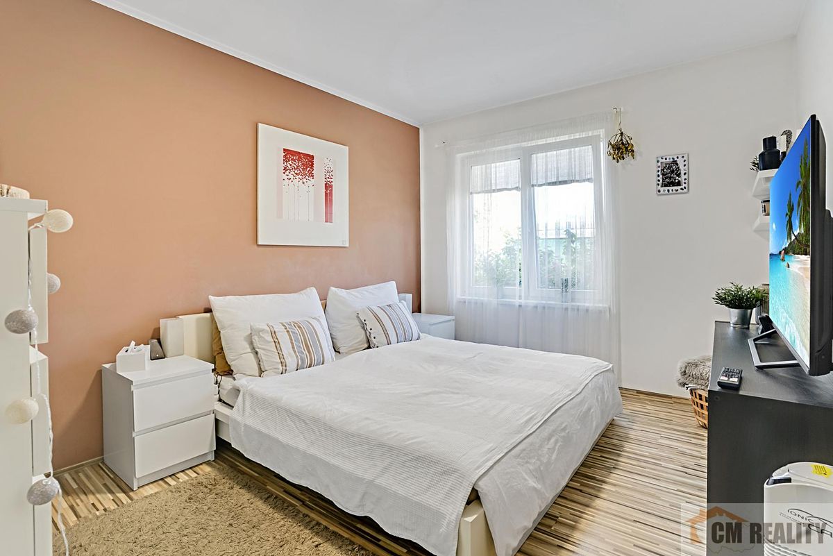 Prodej rodinného domu 145 m², pozemek 521 m² – fotografie 2