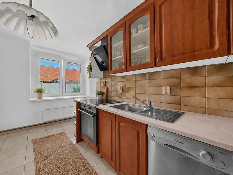 Prodej rodinného domu 82 m², pozemek 1328 m², Vlkov pod Oškobrhem – náhled fotky 1