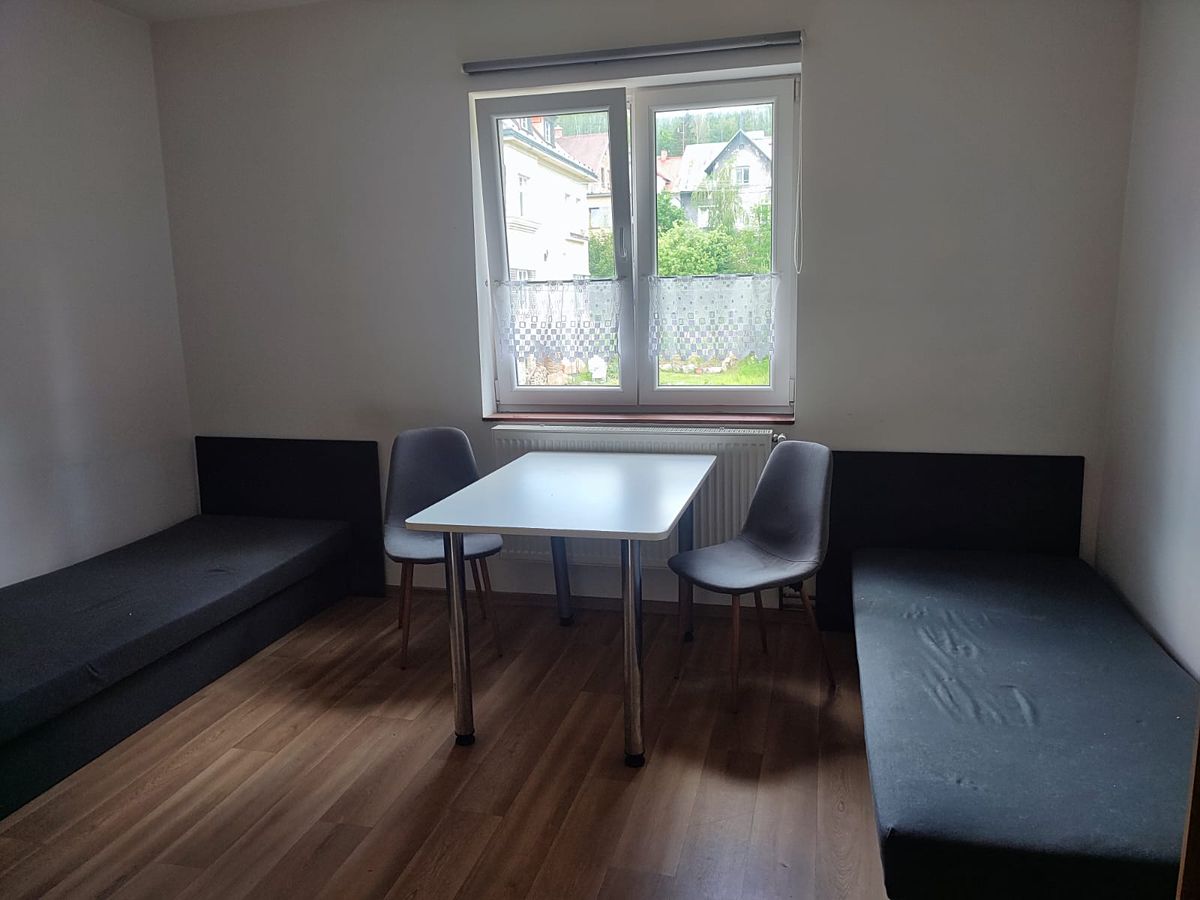 Pronájem bytu 1+kk 20 m² – fotografie 3