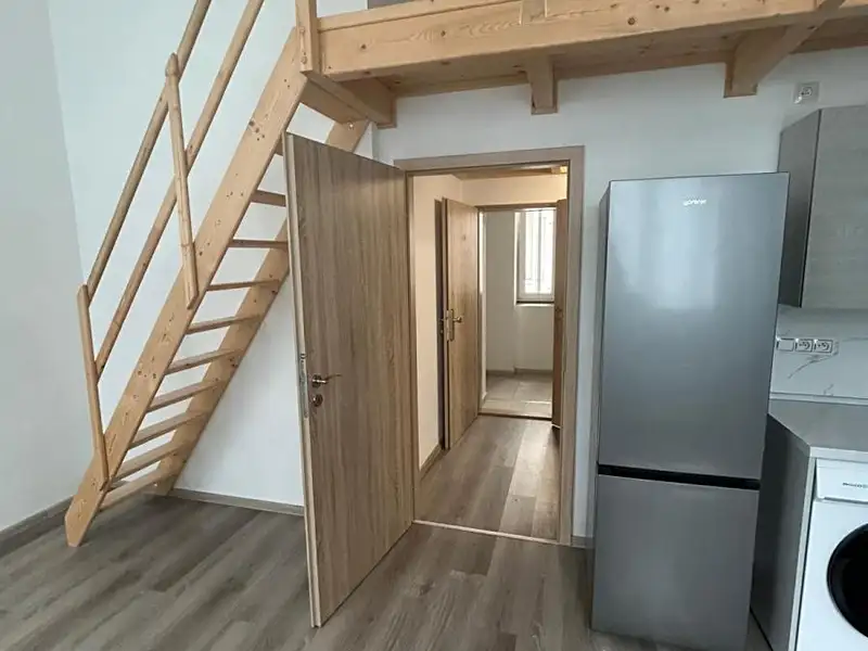 Pronájem bytu 1+kk 30 m², Teplice – náhled fotky 2