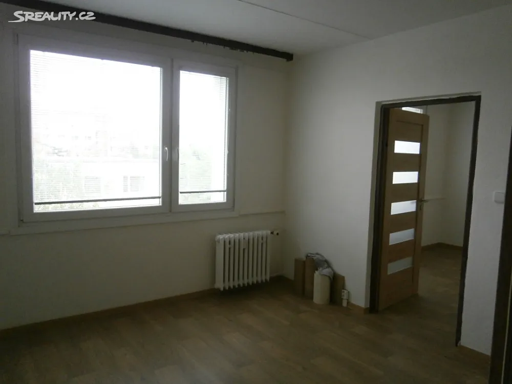 Pronájem bytu 1+1 38 m² – pohled 3