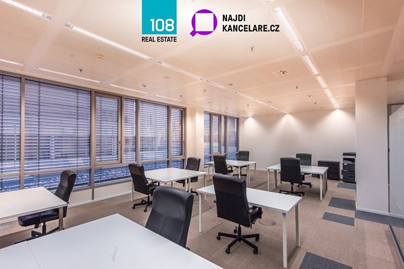 Pronájem kanceláře 1577 m²