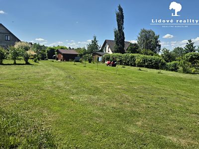 Prodej stavebního pozemku 1000 m²