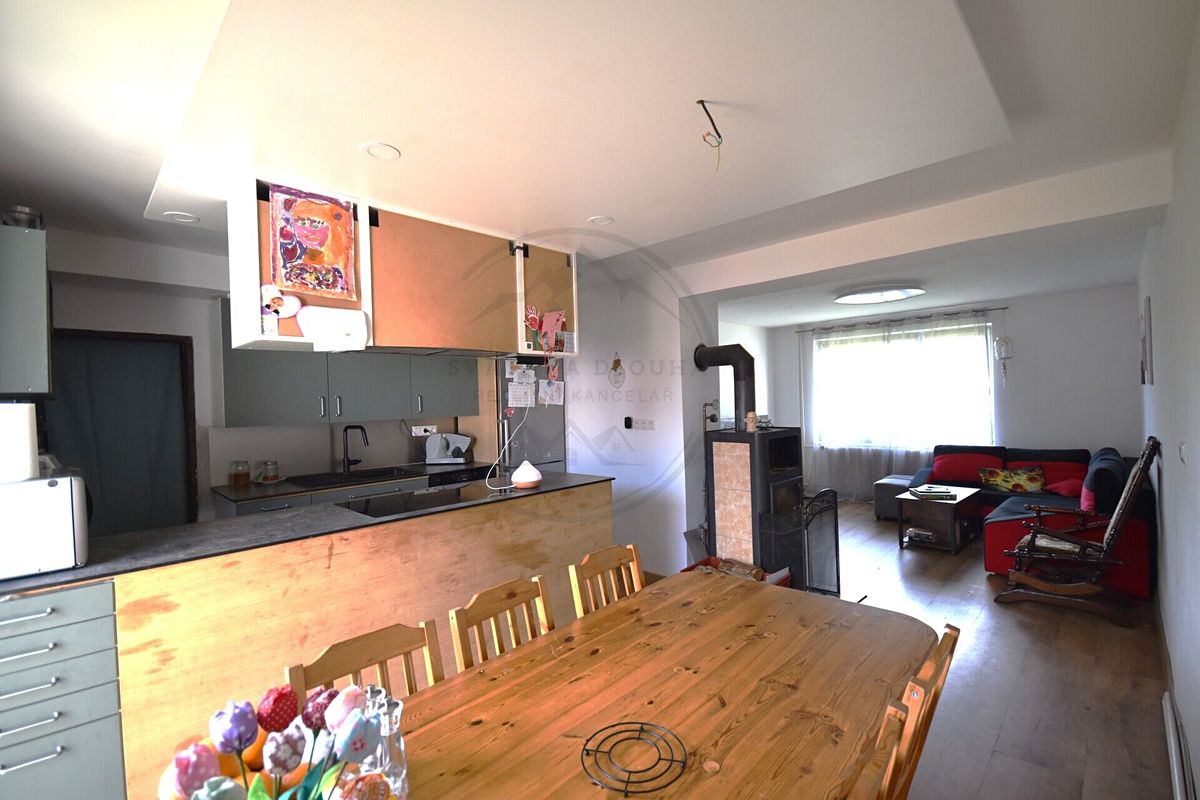 Prodej rodinného domu 100 m², pozemek 2700 m² – fotografie 3
