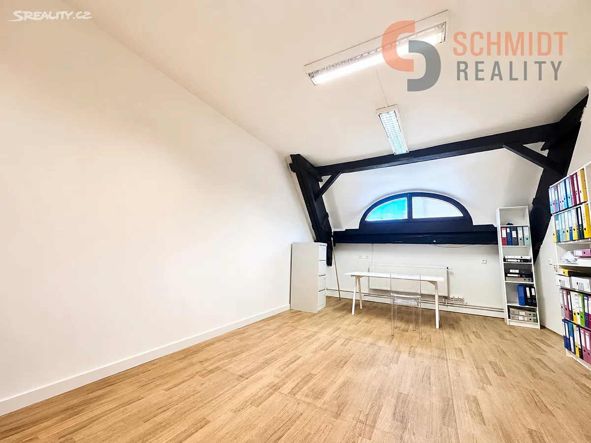 Pronájem kanceláře 28 m², Mikulov