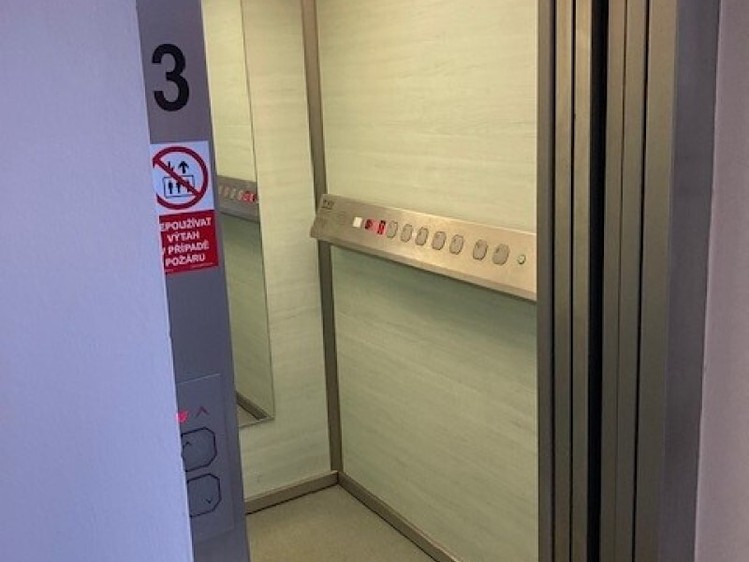 Комерційне приміщення в оренду, 174 м² (7 з 9)