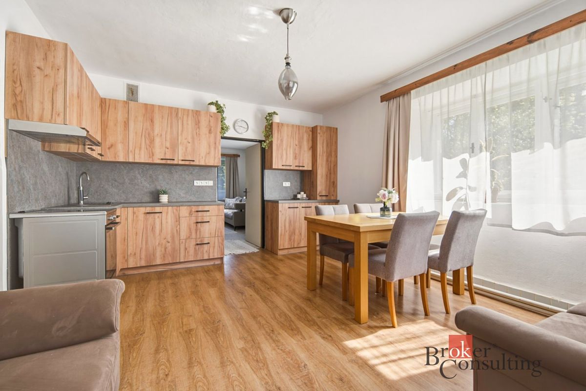 Prodej rodinného domu 120 m², pozemek 172 m²
