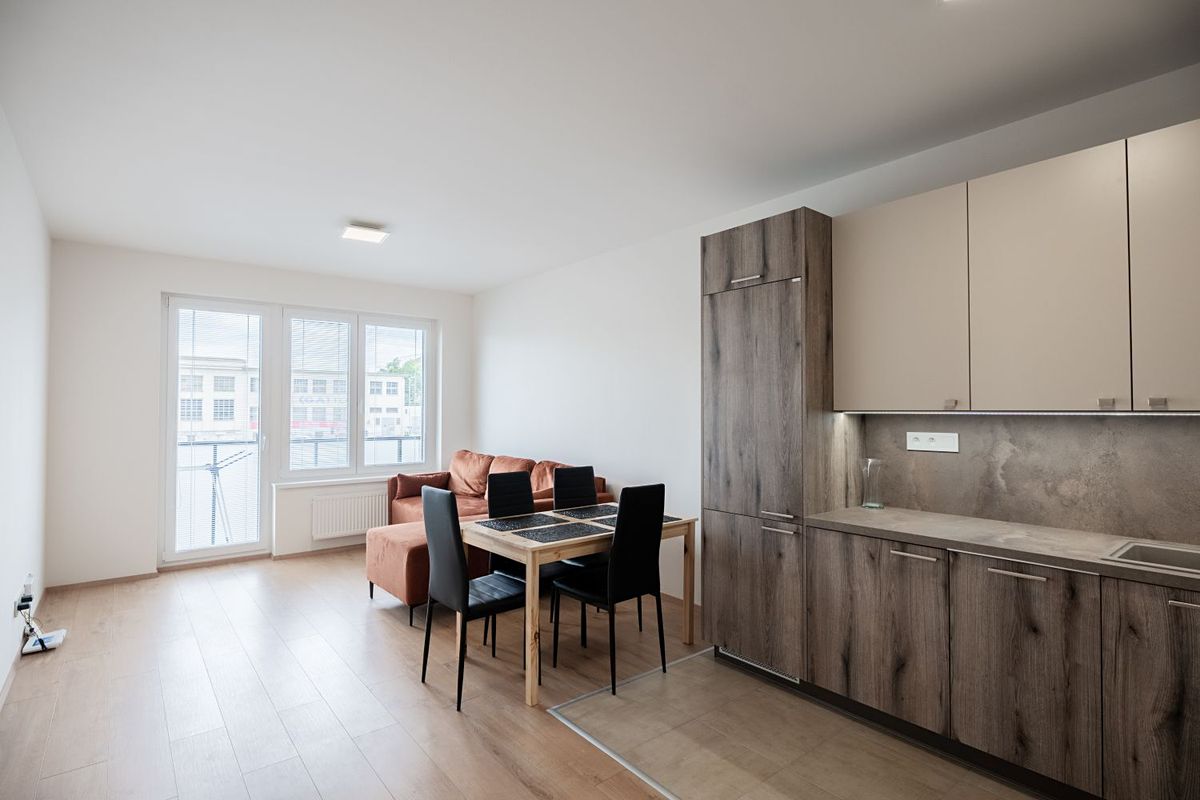 Pronájem bytu 3+kk 66 m²