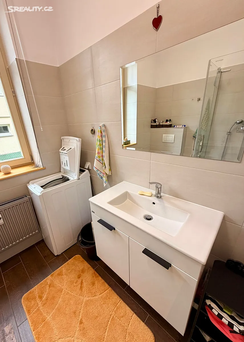 Pronájem bytu 2+kk 56 m² – pohled 6