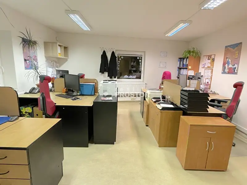 Pronájem kanceláře 26 m², Jirny – náhled fotky 1