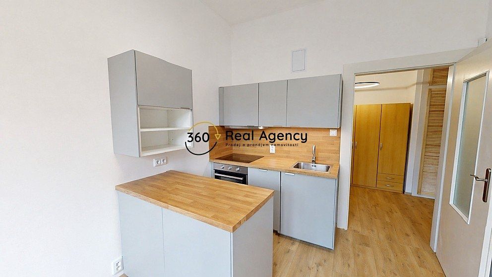 Pronájem bytu 2+kk 46 m² (Jednopodlažní)