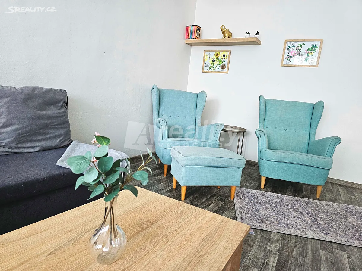 Prodej rodinného domu 169 m², pozemek 389 m² – pohled 3