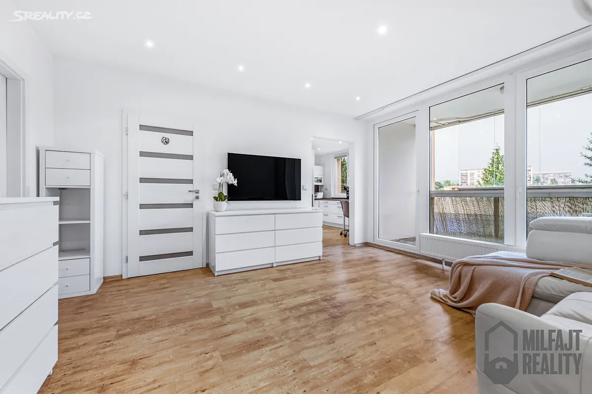 Prodej bytu 3+kk 67 m² – pohled 4