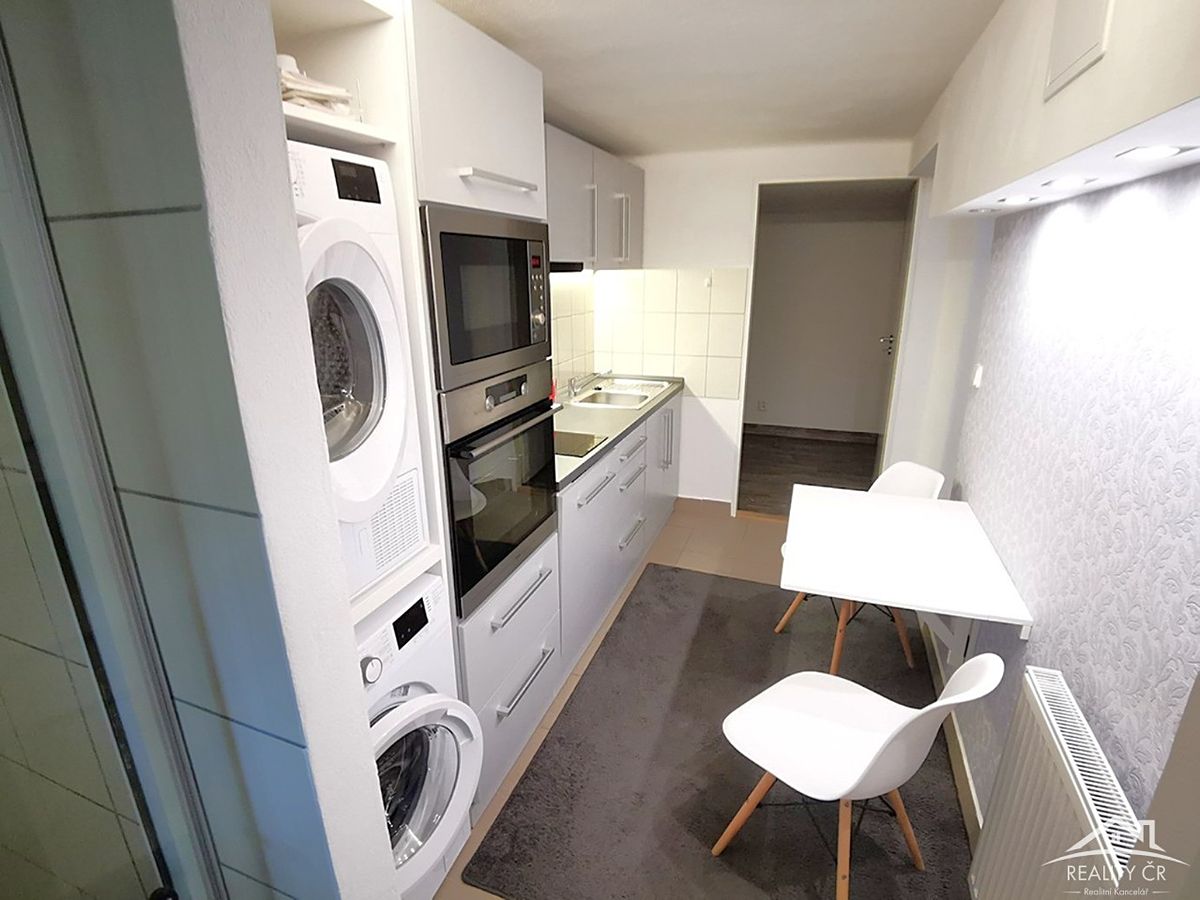 Pronájem bytu 1+1 50 m² – fotografie 2