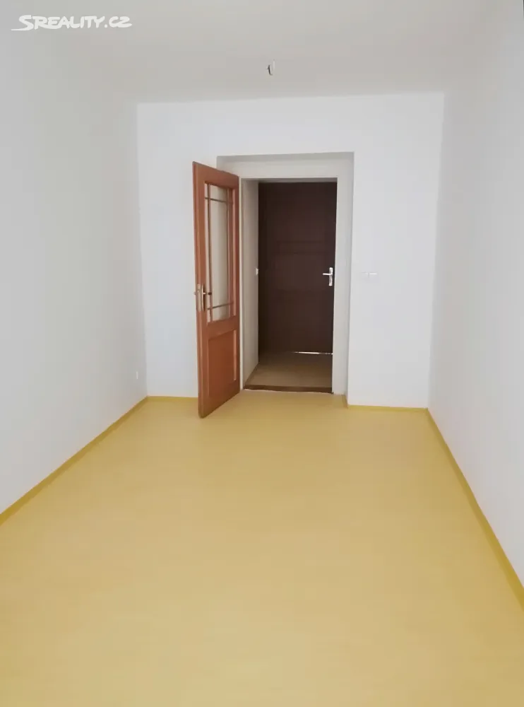 Pronájem kanceláře 19 m², Hradec Králové